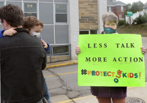 Group wants metal detectors at MHS in response to threats